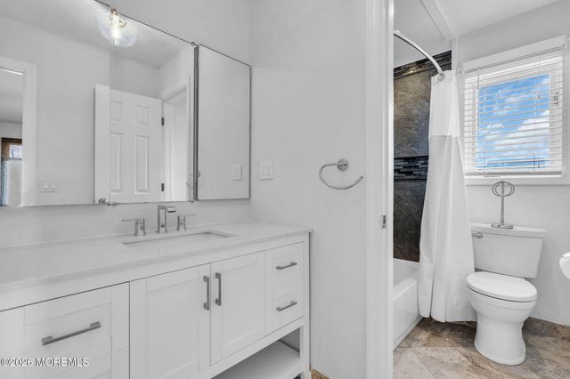 11 Parkers Point Boulevard, Forked River, NJ 08731