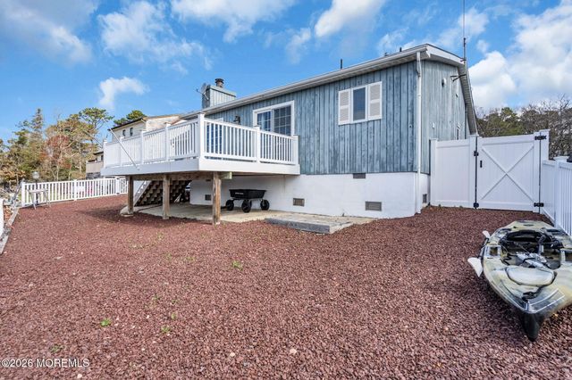 11 Parkers Point Boulevard, Forked River, NJ 08731