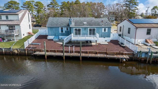 11 Parkers Point Boulevard, Forked River, NJ 08731