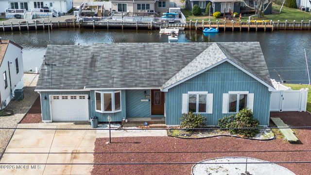 11 Parkers Point Boulevard, Forked River, NJ 08731
