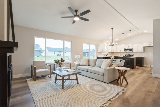 6177 Glenwood Drive, Marion, IA 52302