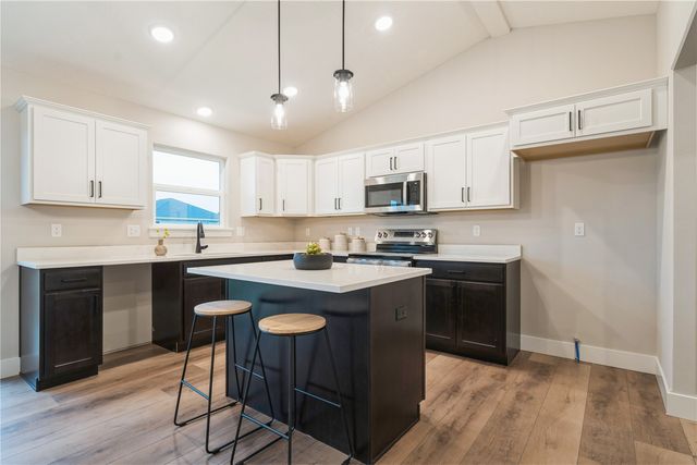 6177 Glenwood Drive, Marion, IA 52302