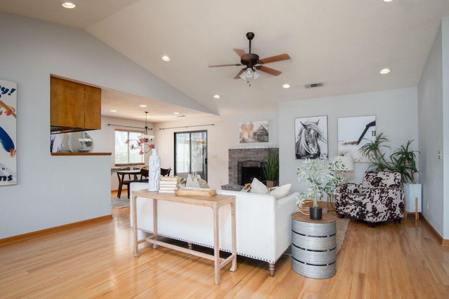 209 S Atwood Court, Visalia, CA 93291