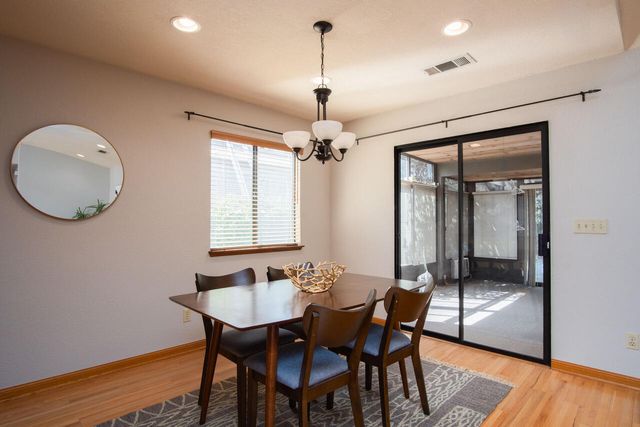 209 S Atwood Court, Visalia, CA 93291