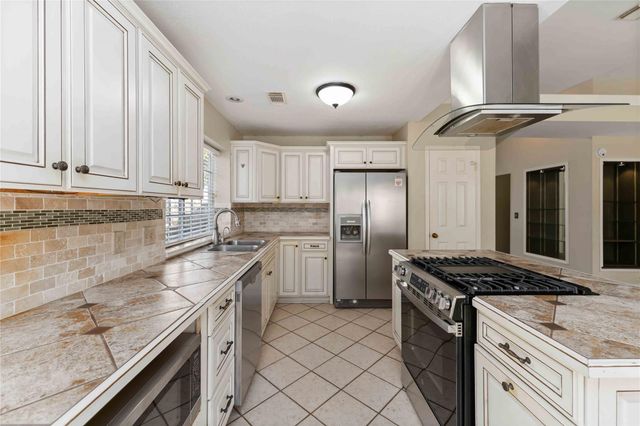 19927 Teller Boulevard, Spring, TX 77388