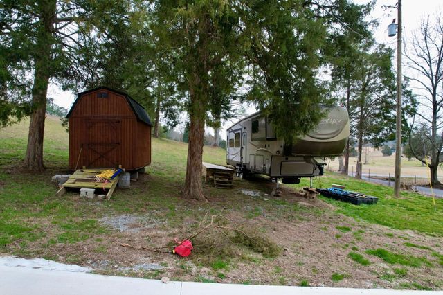 800 Old Mill Road, Dayton, TN 37321