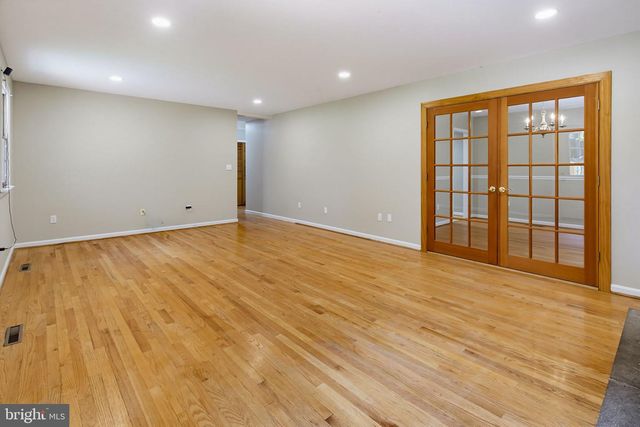 25509 JONNIE CT, Gaithersburg, MD 20882