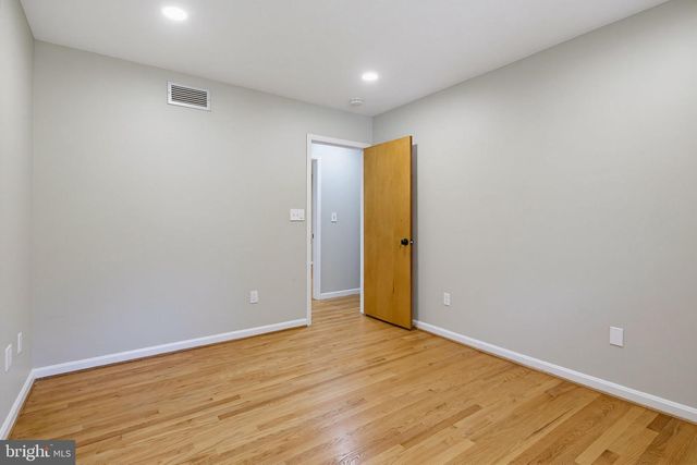 25509 JONNIE CT, Gaithersburg, MD 20882