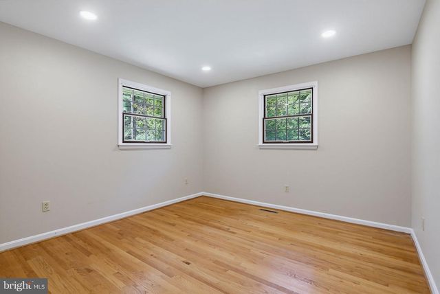 25509 JONNIE CT, Gaithersburg, MD 20882