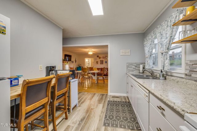 1326 Valley Drive, Bristol, TN 37620