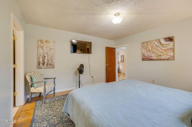 1326 Valley Drive, Bristol, TN 37620