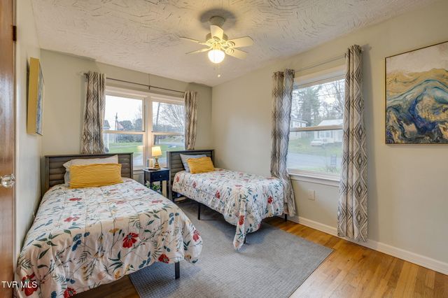 1326 Valley Drive, Bristol, TN 37620