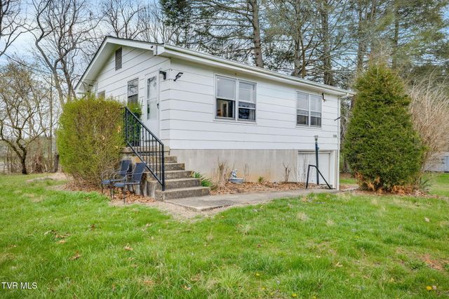 1326 Valley Drive, Bristol, TN 37620