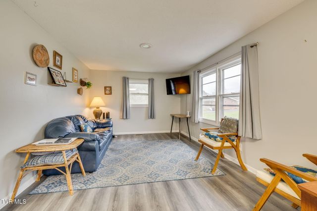 1326 Valley Drive, Bristol, TN 37620