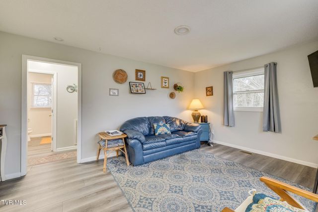 1326 Valley Drive, Bristol, TN 37620