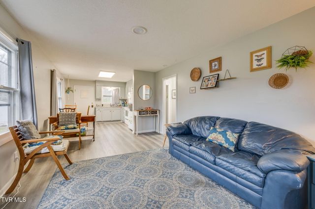 1326 Valley Drive, Bristol, TN 37620