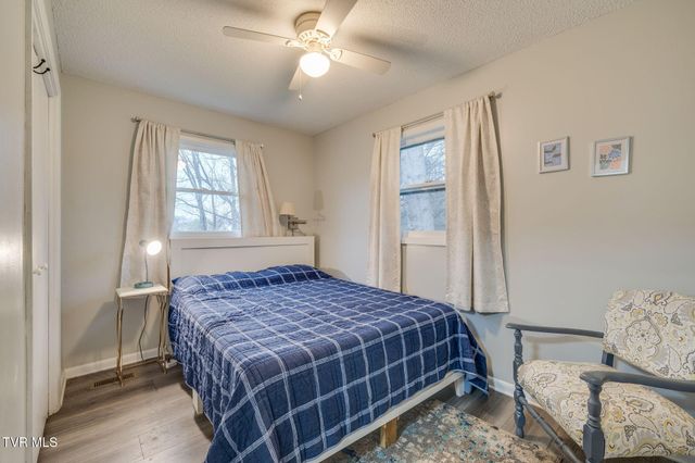 1326 Valley Drive, Bristol, TN 37620