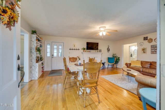 1326 Valley Drive, Bristol, TN 37620