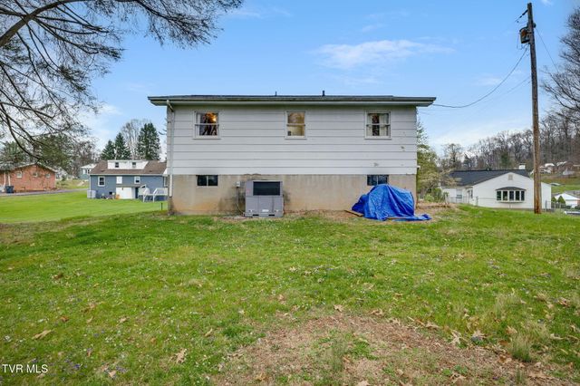 1326 Valley Drive, Bristol, TN 37620