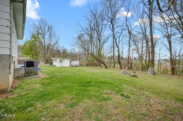 1326 Valley Drive, Bristol, TN 37620