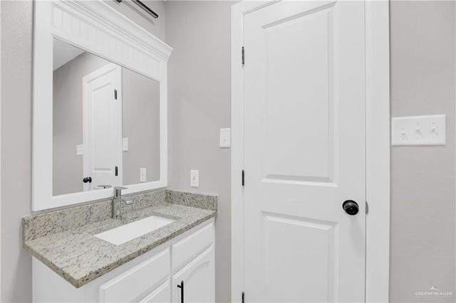 411 N Esperanza Street, Pharr, TX 78577