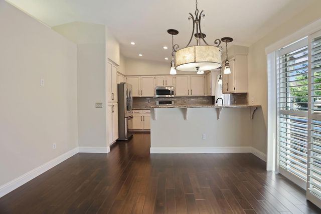 512 Mockingbird Dr, Lodi, CA 95240