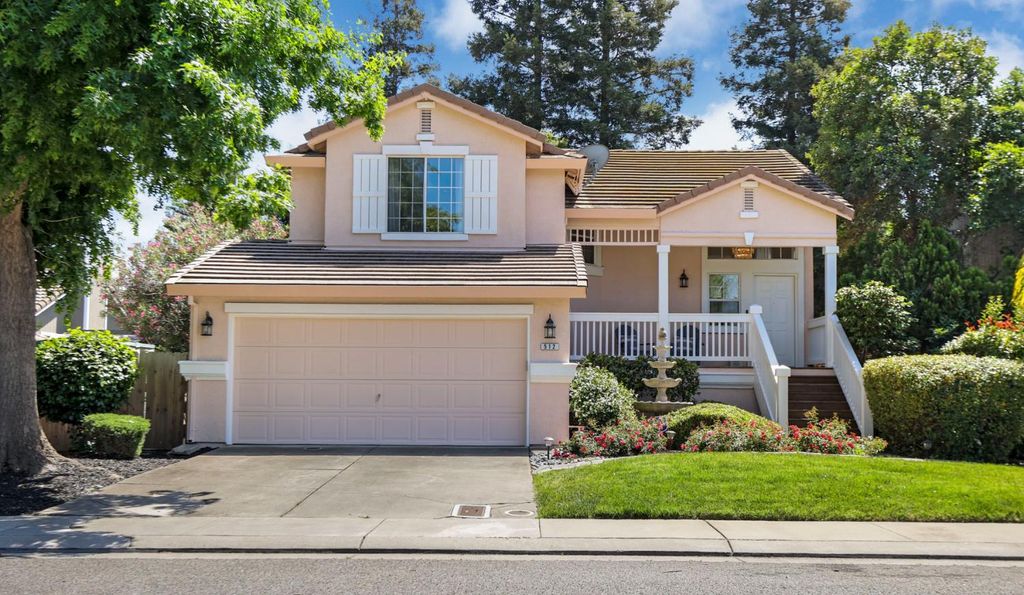 512 Mockingbird Dr, Lodi, CA 95240