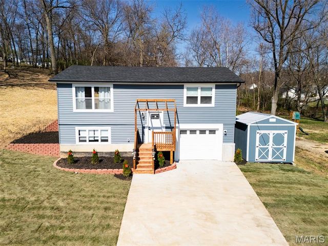 902 Forest Avenue, Valley Park, MO 63088