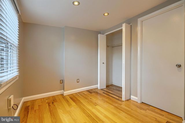 111 S CASTLE ST, Baltimore, MD 21231