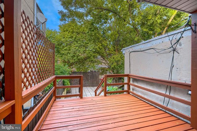 111 S CASTLE ST, Baltimore, MD 21231