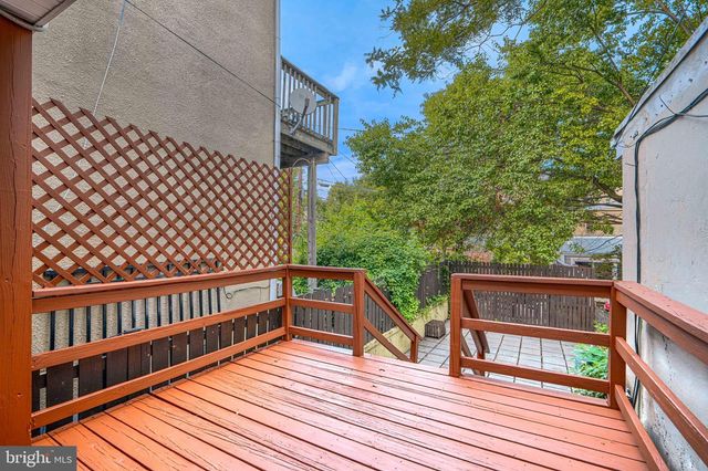 111 S CASTLE ST, Baltimore, MD 21231