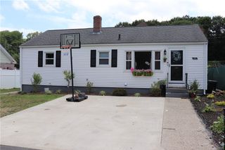 10 Park Way, Lincoln, RI 02838