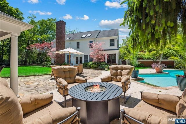 15 Hamilton Road, Morristown Town, NJ 07960
