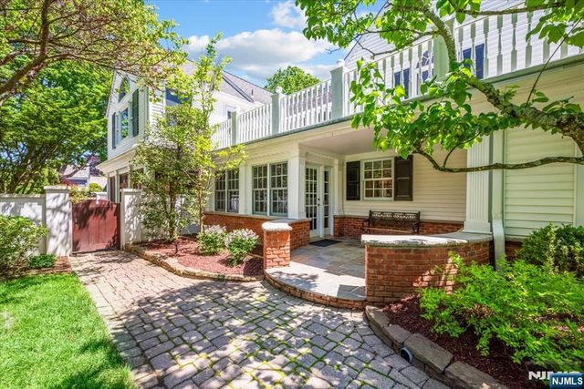 15 Hamilton Road, Morristown Town, NJ 07960