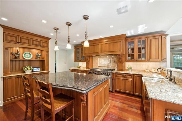 15 Hamilton Road, Morristown Town, NJ 07960
