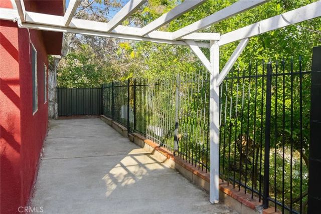 1178 Buelah, Los Angeles, CA 90063