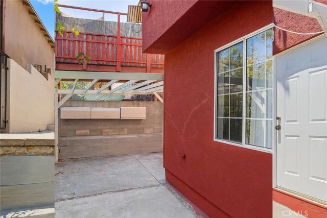 1178 Buelah, Los Angeles, CA 90063