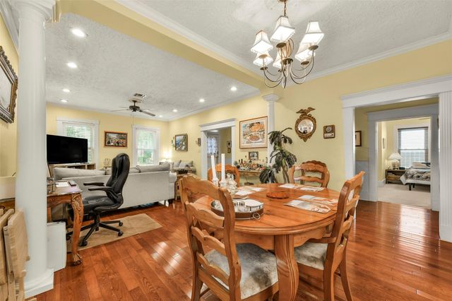 3017 Bernardo De Galvez Avenue, Galveston, TX 77550