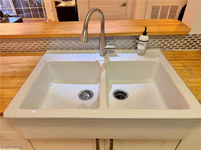 2200 South Fort Apache Road 2152, Las Vegas, NV 89117