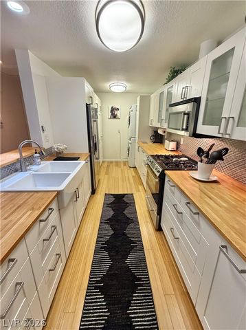 2200 South Fort Apache Road 2152, Las Vegas, NV 89117