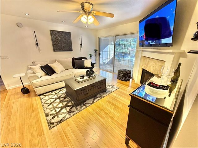 2200 South Fort Apache Road 2152, Las Vegas, NV 89117