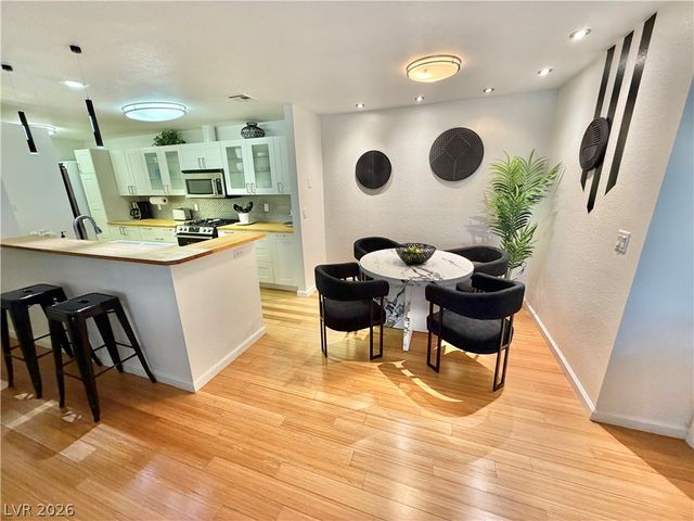 2200 South Fort Apache Road 2152, Las Vegas, NV 89117