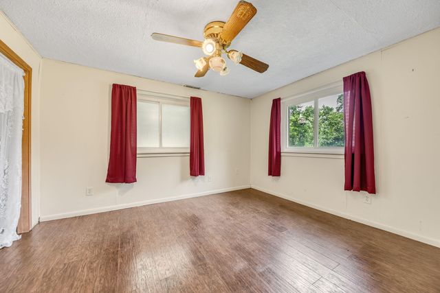 2337 Four Seasons Parkway, Crown Point, IN 46307
