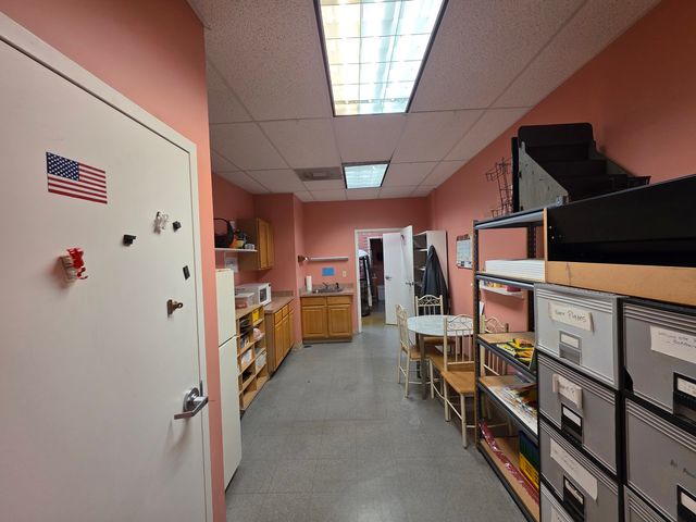 3625 W 95th Street, Evergreen Park, IL 60805