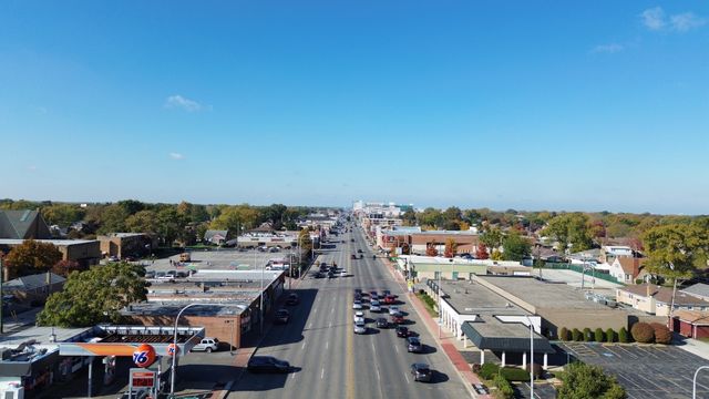 3625 W 95th Street, Evergreen Park, IL 60805