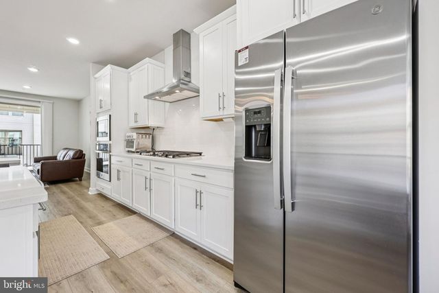 3821 TUSSICA WAY, Fairfax, VA 22030