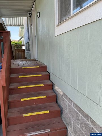 5422 Portland #35 Rd NE 35, Salem, OR 97305