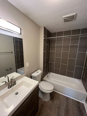1009 Foxe Basin Drive, Garland, TX 75040