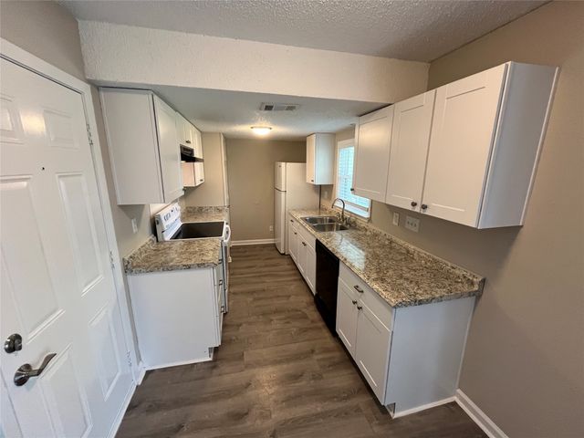 1009 Foxe Basin Drive, Garland, TX 75040