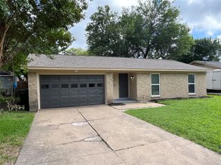 1009 Foxe Basin Drive, Garland, TX 75040